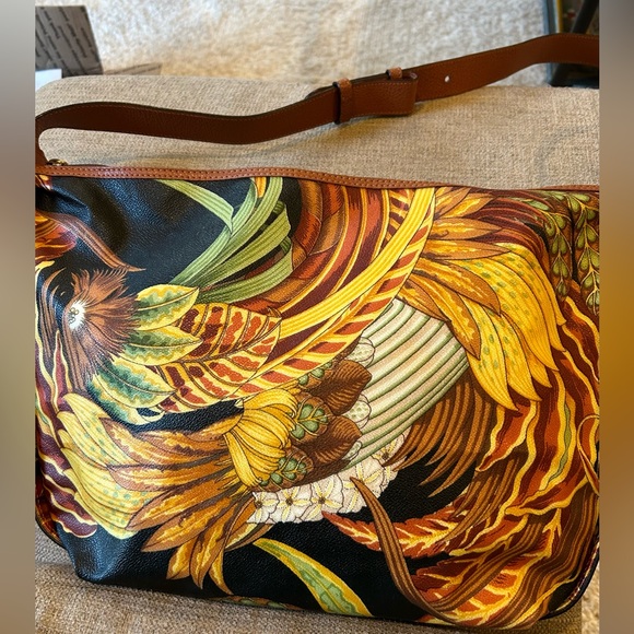 🔥 RARE 🔥 Salvatore Ferragamo Vintage Coated Canvas and Leather Shoulder Bag - Picture 1 of 13
